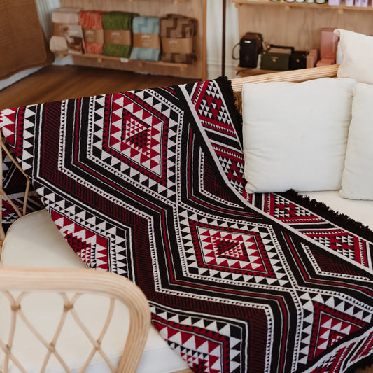 Pūmau - Mahana Blanket by Awhi