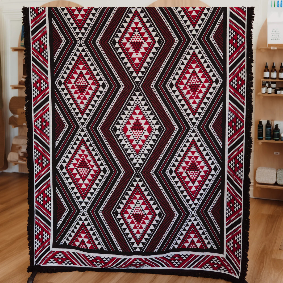 Pūmau - Mahana Blanket by Awhi